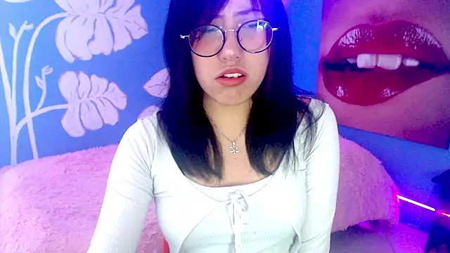 Snapshot of eli_doll chatting on 06-17-26, 11:23 eli doll online show from 06-17-26, 11:23