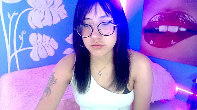 Snapshot of eli_doll chatting on 06-18-26, 11:14 eli doll online show from 06-18-26, 11:14