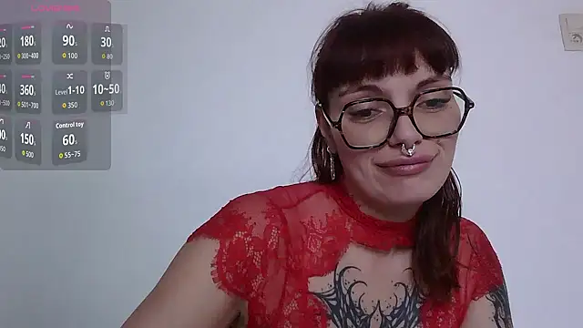 Snapshot of Roxane_Bloodycherry chatting on 06-20-26, 09:12 Roxane Bloodycherry online show from 06-20-26, 09:12
