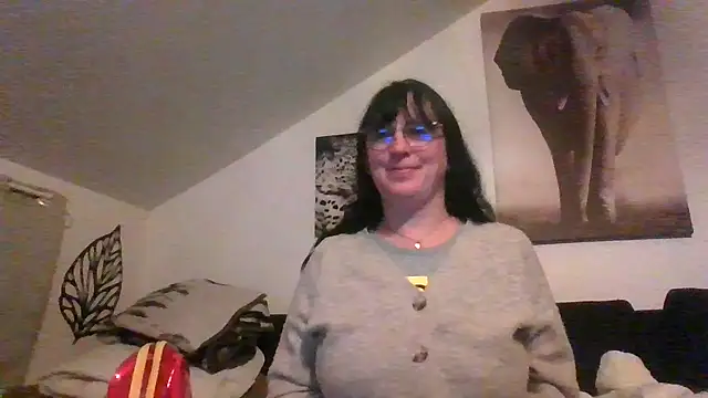 Snapshot of sexujuly88 chatting on 11-11-25, 10:21 sexujuly88 online show from 11-11-25, 10:21