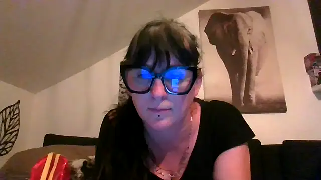 Snapshot of sexujuly88 chatting on 06-15-26, 08:55 sexujuly88 online show from 06-15-26, 08:55