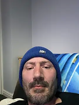 Snapshot of moonpig1 chatting on 05-31-26, 10:11 moonpig1 online show from 05-31-26, 10:11
