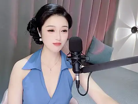 Momo-Wow online show from 06-02-26, 06:37
