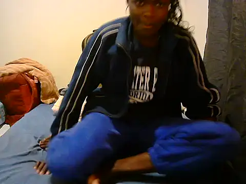 Snapshot of BerryJulie chatting on 06-02-26, 02:41 BerryJulie online show from 06-02-26, 02:41