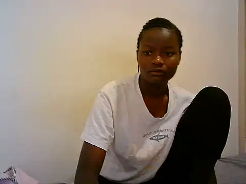 Snapshot of BerryJulie chatting on 07-02-26, 04:40 BerryJulie online show from 07-02-26, 04:40