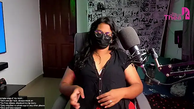 Snapshot of thea_rachel chatting on 07-07-26, 07:29 thea rachel online show from 07-07-26, 07:29