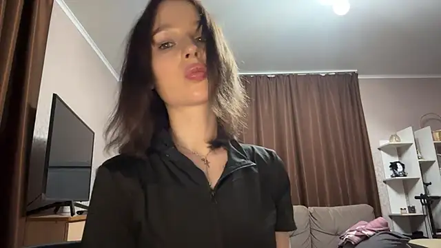 Snapshot of mivique chatting on 06-14-26, 11:07 mivique online show from 06-14-26, 11:07