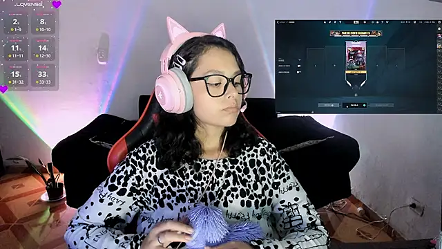 Miss kittyX online show from 07-10-26, 01:32