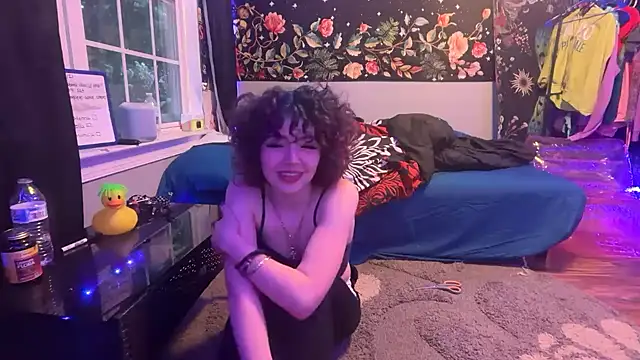 petitewhitebaee online show from 06-12-26, 12:42