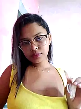 Snapshot of Silmara21 chatting on 06-03-26, 12:30 Silmara21 online show from 06-03-26, 12:30
