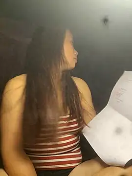 Snapshot of Yai_baby chatting on 07-16-26, 03:51 Yai baby online show from 07-16-26, 03:51