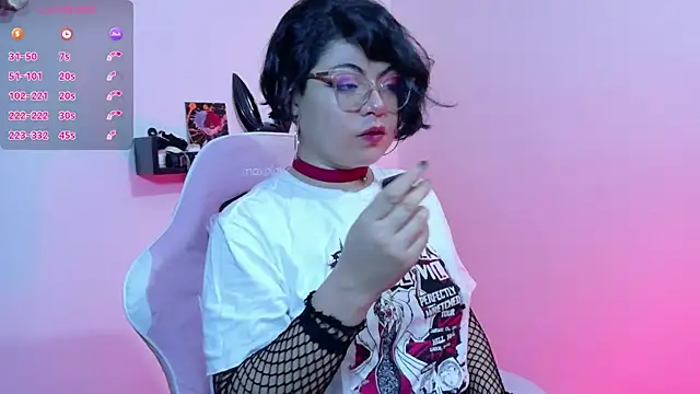 Snapshot of Meow_cat4 chatting on 06-19-26, 11:47 Meow cat4 online show from 06-19-26, 11:47