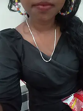 Snapshot of Sexy-Zeenat chatting on 07-20-26, 10:39 Sexy-Zeenat online show from 07-20-26, 10:39