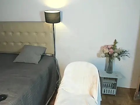 YourladyLia  online show from 07-29-26, 01:59