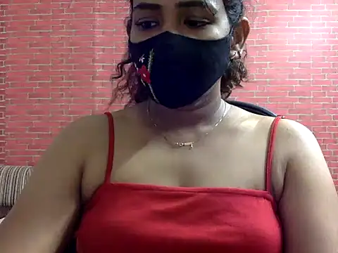 Snapshot of Nisha-moon chatting on 07-20-26, 07:22 Nisha-moon online show from 07-20-26, 07:22