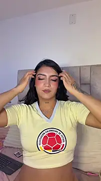 Nicolegh  online show from 06-24-26, 02:10