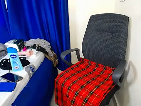 KittyKissess02 online show from 07-17-26, 04:08