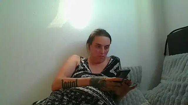 Snapshot of Cassia_Lux_Royal chatting on 06-21-26, 06:21 Cassia Lux Royal online show from 06-21-26, 06:21