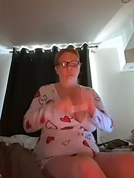 Naughtybutnicedaisy online show from 06-24-26, 04:17
