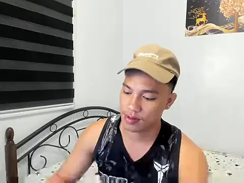 urfucker vinz online show from 07-13-26, 01:03