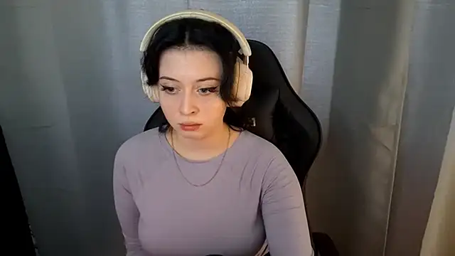YunaLush online show from 06-05-26, 06:31