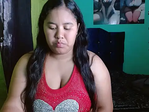Snapshot of Rosa_ebony chatting on 06-03-26, 02:33 Rosa ebony online show from 06-03-26, 02:33