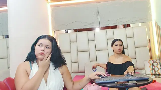 Snapshot of KatANDfer chatting on 07-19-26, 01:48 KatANDfer online show from 07-19-26, 01:48