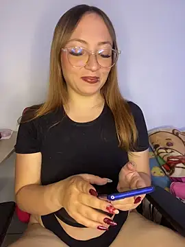 Snapshot of Caamii_ chatting on 06-05-26, 06:57 Caamii online show from 06-05-26, 06:57