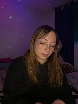 Snapshot of Caamii_ chatting on 07-22-26, 05:32 Caamii online show from 07-22-26, 05:32