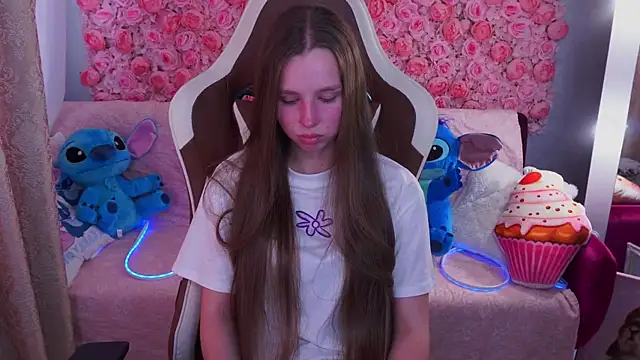 Snapshot of Sasha_Foxyyy chatting on 06-03-26, 01:46 Sasha Foxyyy online show from 06-03-26, 01:46