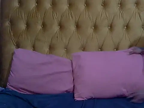 sweetcandyxxx24 online show from 06-23-26, 05:27
