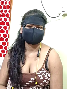 Snapshot of Hannydarling chatting on 06-05-26, 02:34 Hannydarling online show from 06-05-26, 02:34