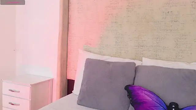 Snapshot of Ivy_Blackk chatting on 08-08-26, 01:35 Ivy Blackk online show from 08-08-26, 01:35