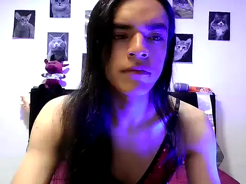 Snapshot of Basilisca chatting on 07-15-26, 08:14 Basilisca online show from 07-15-26, 08:14