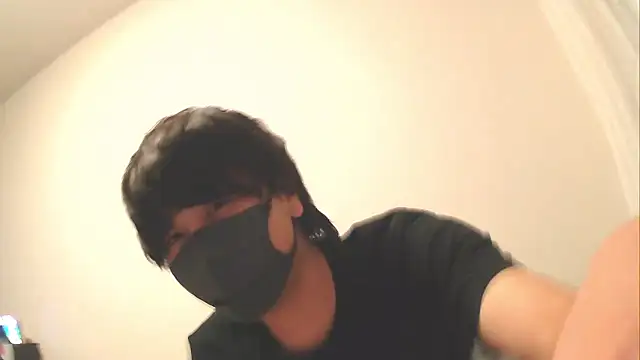 Snapshot of Natsu_x_ chatting on 07-22-26, 04:10 Natsu x online show from 07-22-26, 04:10