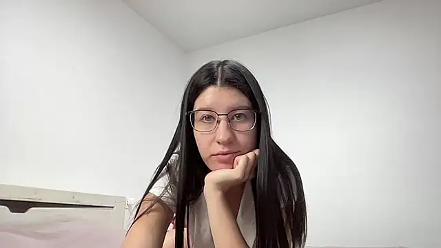 Snapshot of Leeka_08 chatting on 07-04-26, 01:39 Leeka 08 online show from 07-04-26, 01:39