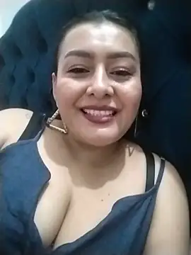 Snapshot of sussan_sexymilf chatting on 07-17-26, 09:30 sussan sexymilf online show from 07-17-26, 09:30