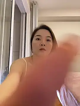 Snapshot of qianduoduo521 chatting on 07-19-26, 01:26 qianduoduo521 online show from 07-19-26, 01:26