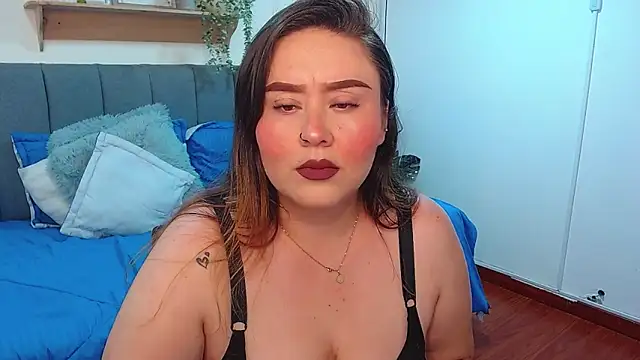 Khalia  online show from 06-16-26, 07:38