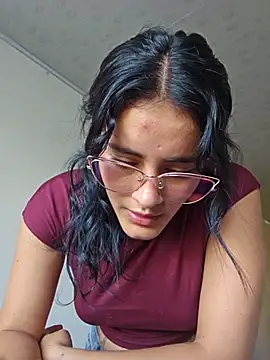 Emmaa- - online show from 07-17-26, 10:03