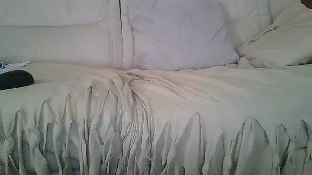 Snapshot of filler166 chatting on 06-19-26, 05:39 filler166 online show from 06-19-26, 05:39