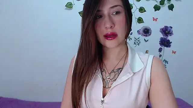 Snapshot of GirlAngell20 chatting on 07-11-26, 02:36 GirlAngell20 online show from 07-11-26, 02:36