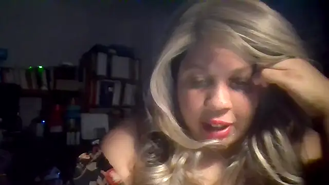 Snapshot of NotEvenPretty chatting on 06-11-26, 12:25 NotEvenPretty online show from 06-11-26, 12:25