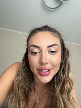 Snapshot of BabesGoWild chatting on 05-05-26, 10:34 BabesGoWild online show from 05-05-26, 10:34