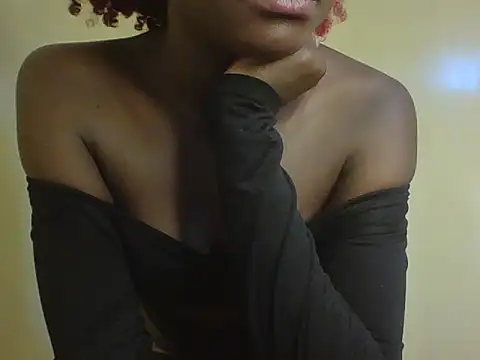 Snapshot of Melly_moll chatting on 07-10-26, 02:41 Melly moll online show from 07-10-26, 02:41
