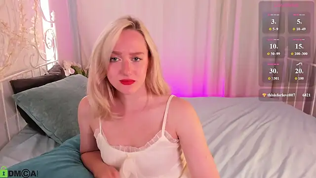Snapshot of Chloe-Deccer chatting on 08-03-26, 02:54 Chloe-Deccer online show from 08-03-26, 02:54