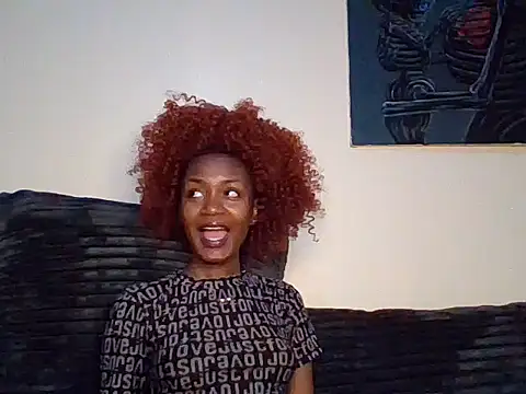 Snapshot of Lill_Miss chatting on 06-24-26, 06:40 Lill Miss online show from 06-24-26, 06:40