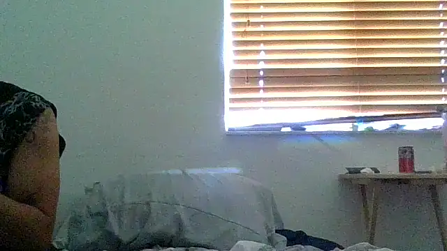 Snapshot of gothbaby3055 chatting on 07-09-26, 03:38 gothbaby3055 online show from 07-09-26, 03:38