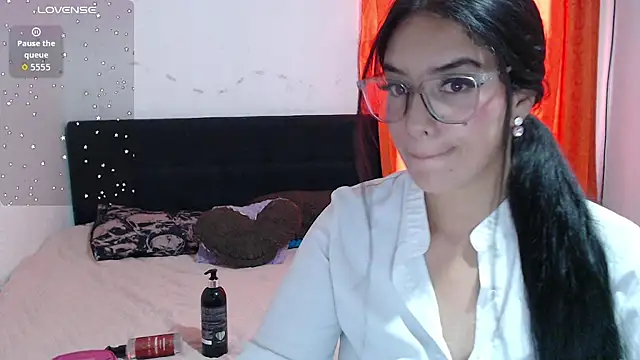 emma grace11 online show from 06-06-26, 06:23