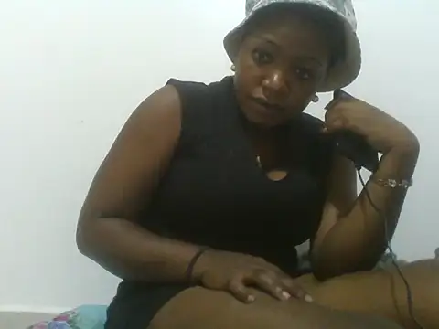 Snapshot of sweett_camillah chatting on 06-19-26, 06:56 sweett camillah online show from 06-19-26, 06:56